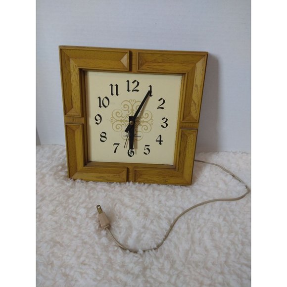 Seth Thomas clock model E324-000 - Picture 3 of 6